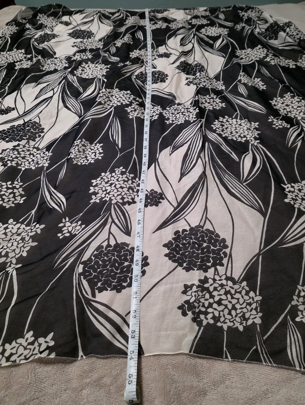 NWT Huge! Cipessa Prin - ITALY - Floral Sheer Scarf/Wrap - Black & White 54"x56"